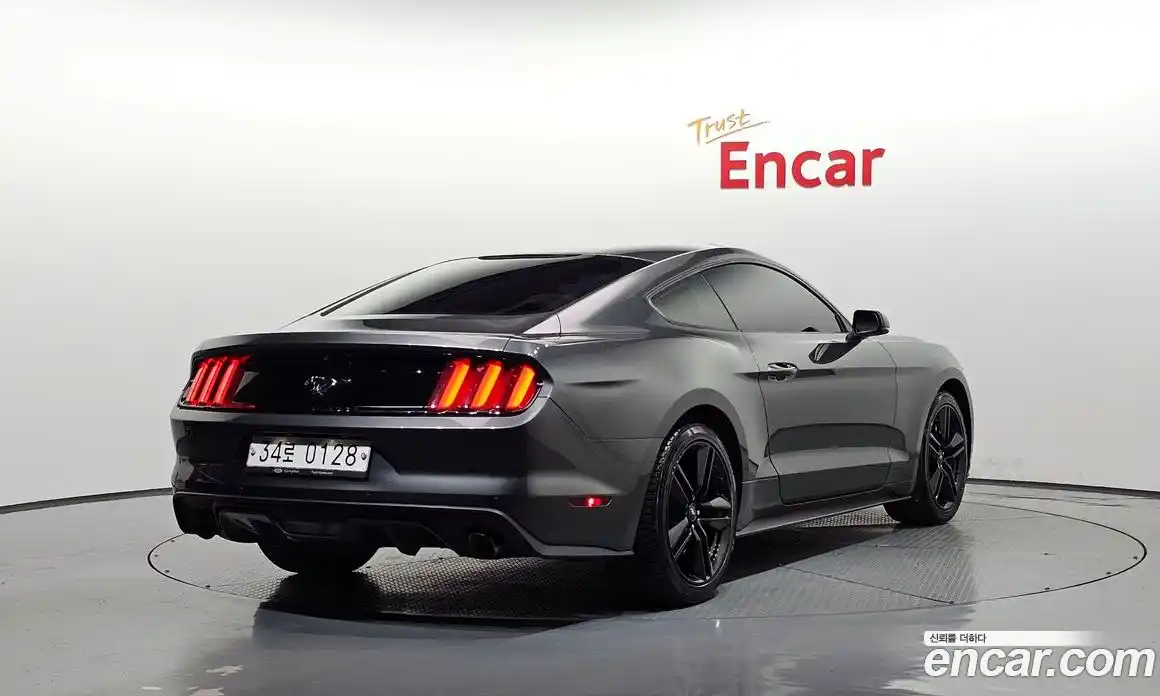 Ford Mustang 2016 2.3 Автомат в Москве № 245689, фото 10