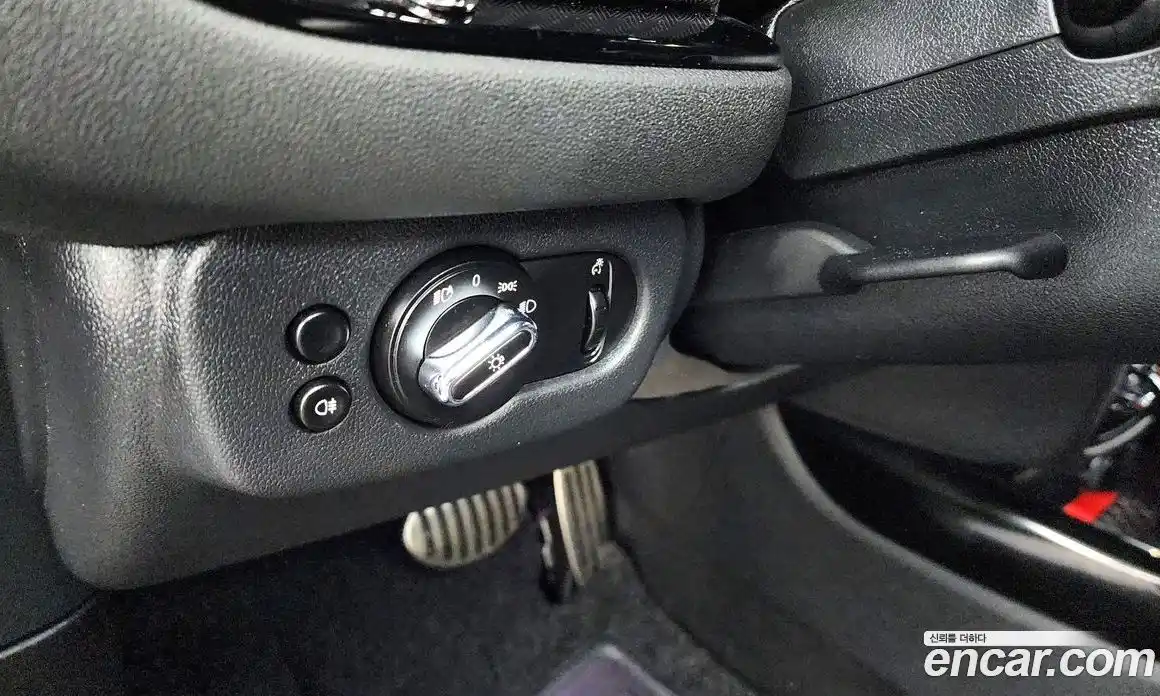 Mini Clubman 2023 2.0 Автомат в Москве № 253169, фото 15