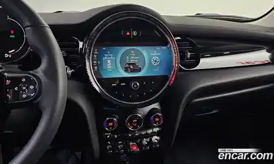 Mini Cooper 2024 1.5 Автомат в Москве № 253242, миниатюра 11