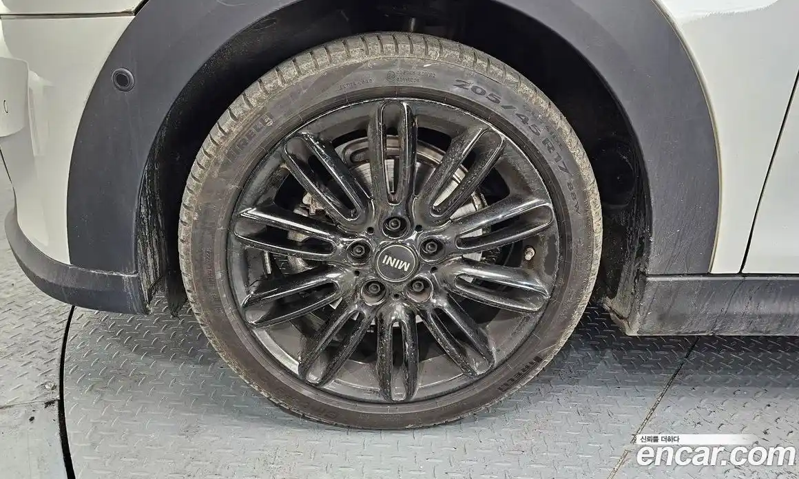 Mini Cooper 2024 1.5 Автомат в Москве № 253242, фото 3