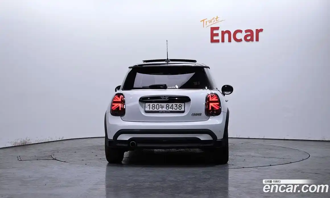 Mini Cooper 2024 1.5 Автомат в Москве № 253242, фото 6