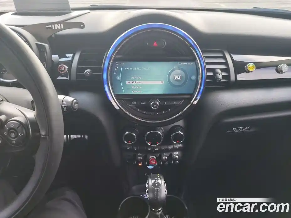 Mini Cooper 2019 1.5 Автомат в Москве № 253721, фото 13