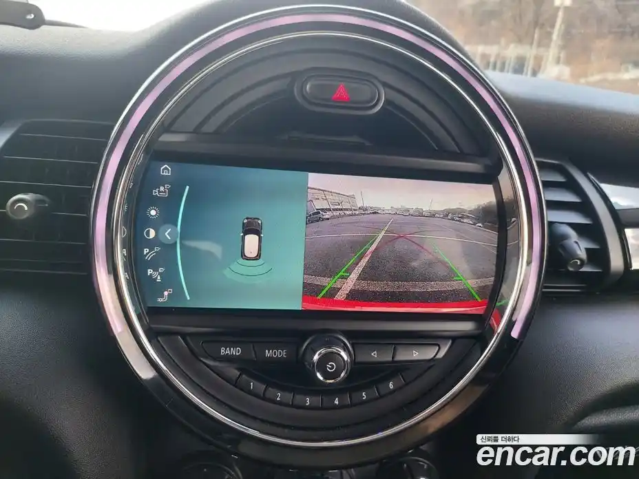 Mini Cooper 2019 1.5 Автомат в Москве № 253721, фото 19