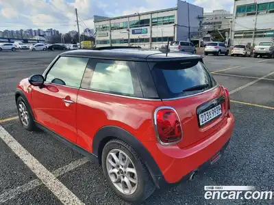 Mini Cooper 2019 1.5 Автомат в Москве № 253721, миниатюра 4