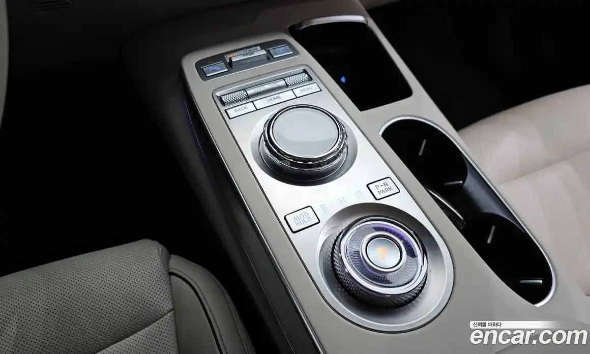 Genesis GV70 2022 2.5 Автомат в Москве № 25531, фото 16