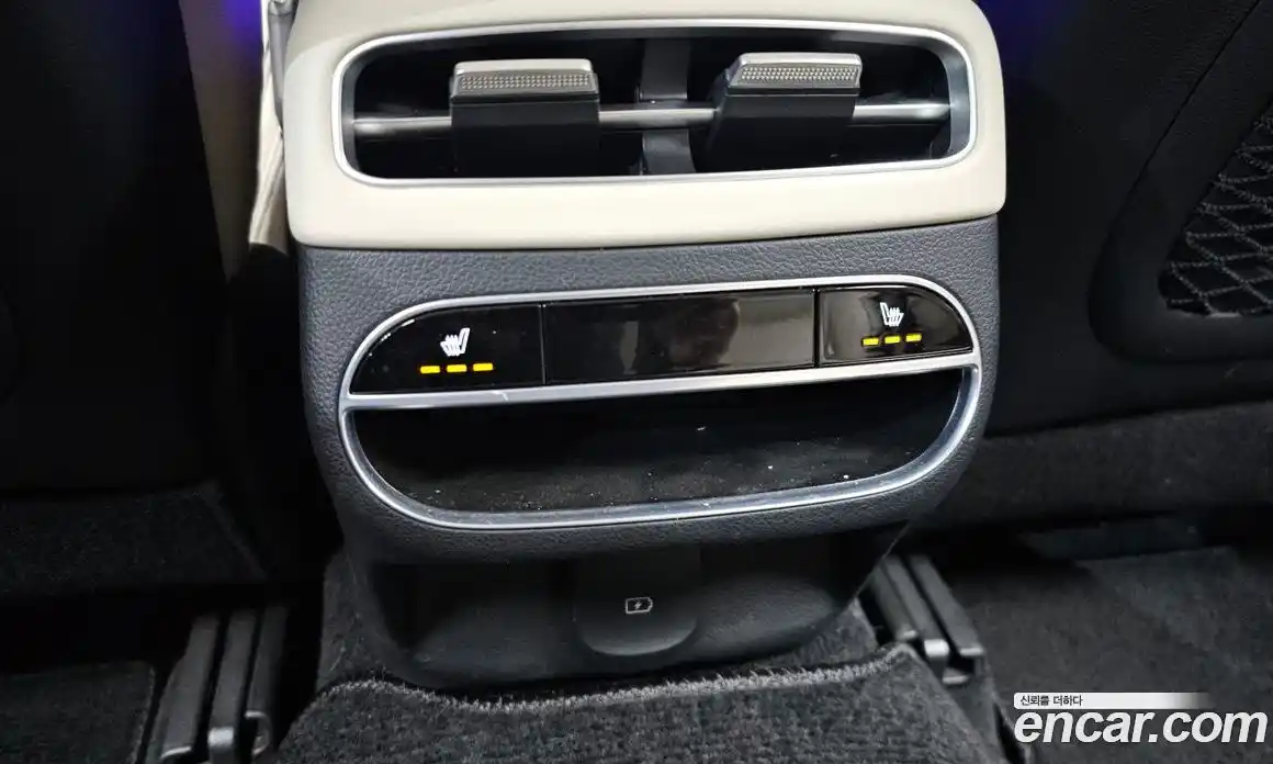 Genesis GV70 2022 2.5 Автомат в Москве № 25531, фото 18