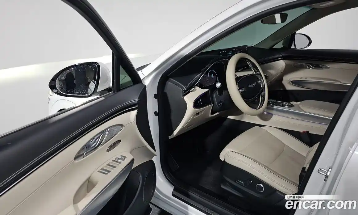 Genesis GV70 2022 2.5 Автомат в Москве № 25531, фото 3