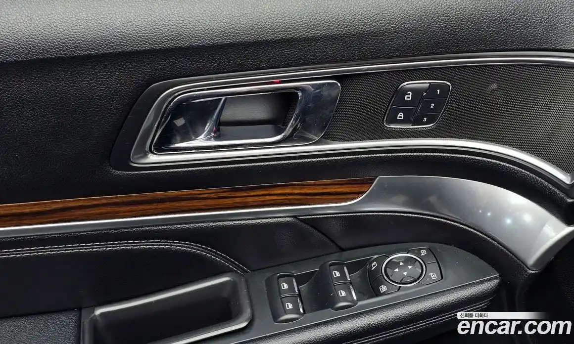 Ford Explorer 2018 2.3 Автомат в Москве № 255586, фото 1