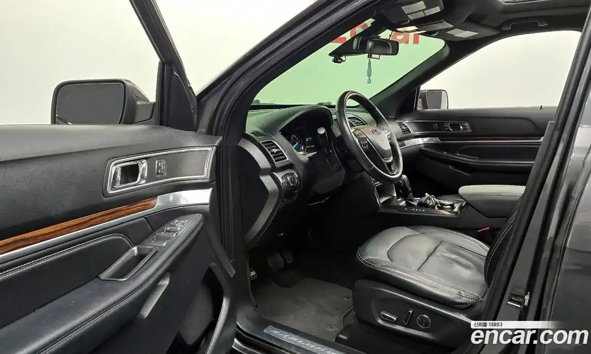 Ford Explorer 2018 2.3 Автомат в Москве № 255586, фото 12