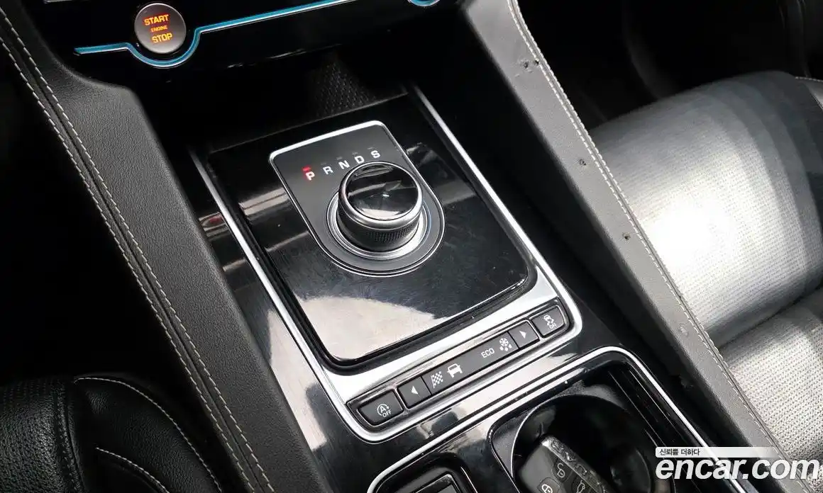 Jaguar F-Pace 2020 2.0 Автомат в Москве № 256095, фото 6