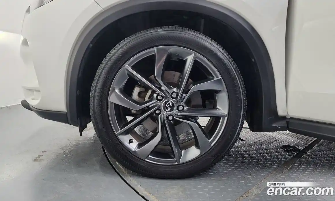 Infiniti QX50 2019 2.0 Автомат в Москве № 256138, фото 5