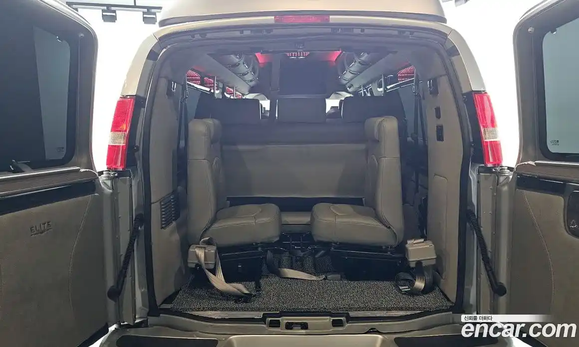 Chevrolet Express Van 2014 6.0 Автомат в Москве № 260414, фото 20