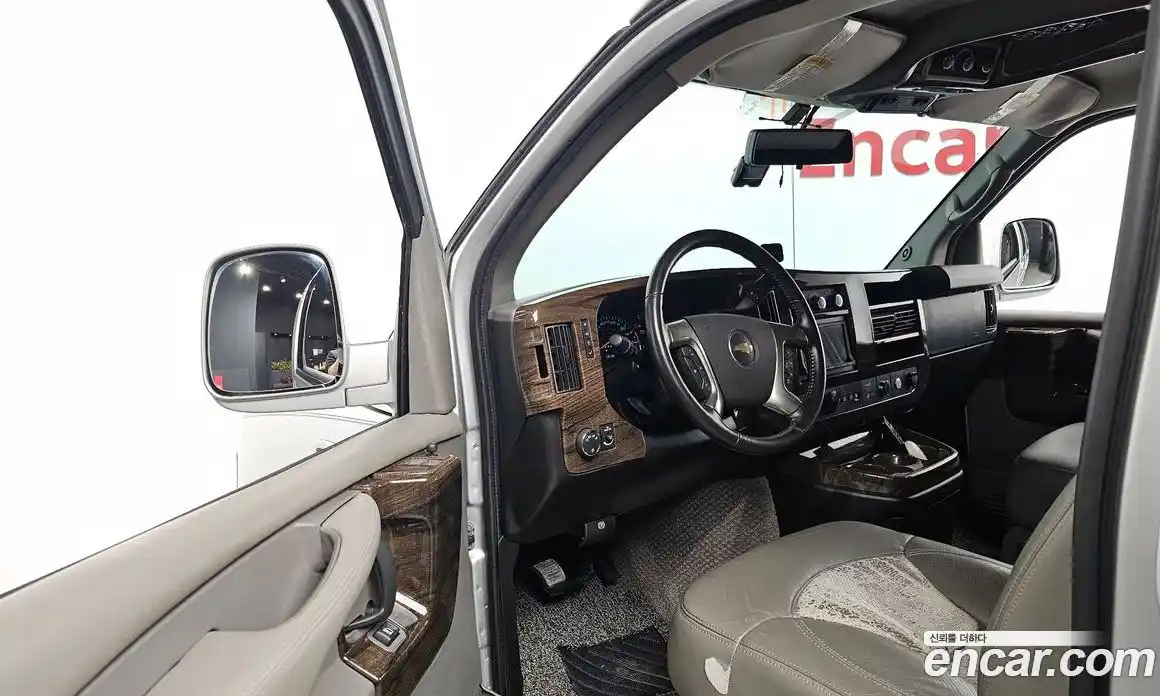 Chevrolet Express Van 2014 6.0 Автомат в Москве № 260414, фото 10