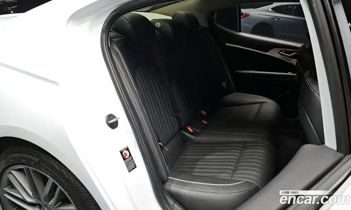 Genesis G70 2018 2.0 Автомат в Москве № 26072, фото 15