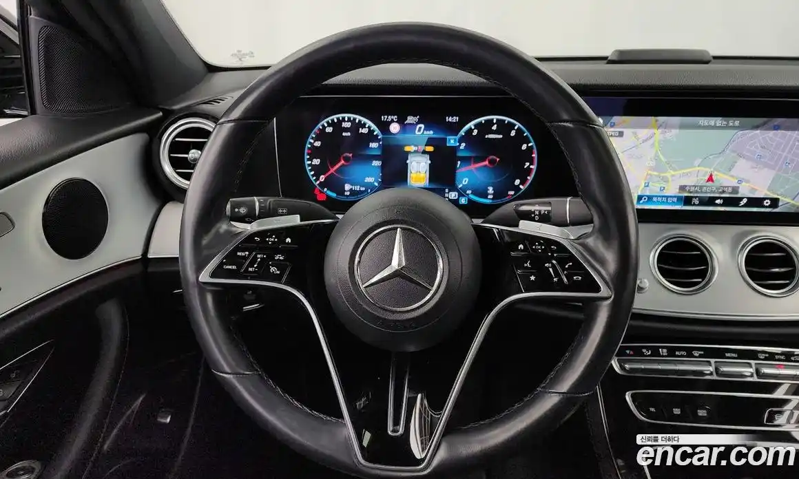 Mercedes-Benz E-Class 2021 2.0 Автомат в Москве № 264556, фото 3