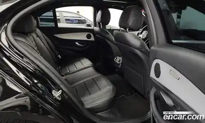 Mercedes-Benz E-Class 2021 2.0 Автомат в Москве № 264556, миниатюра 8