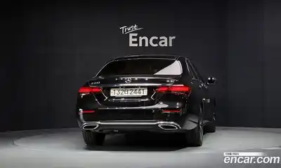 Mercedes-Benz E-Class 2021 2.0 Автомат в Москве № 264556, миниатюра 9