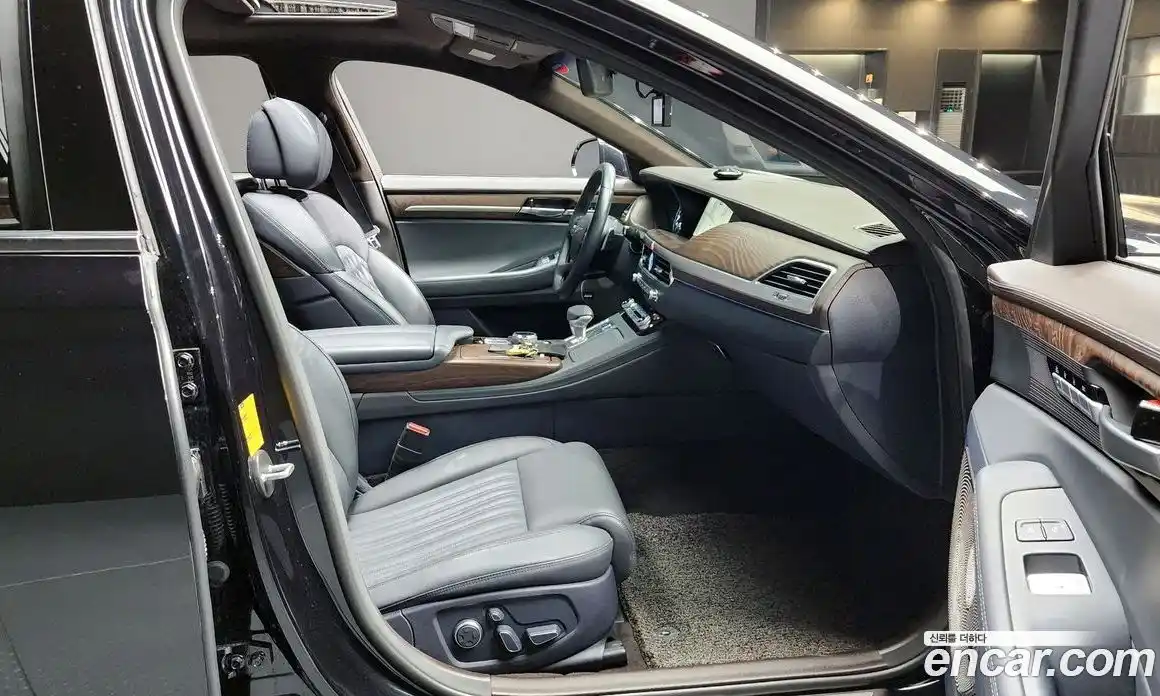 Genesis G90 2019 3.8 Автомат в Москве № 27048, фото 12