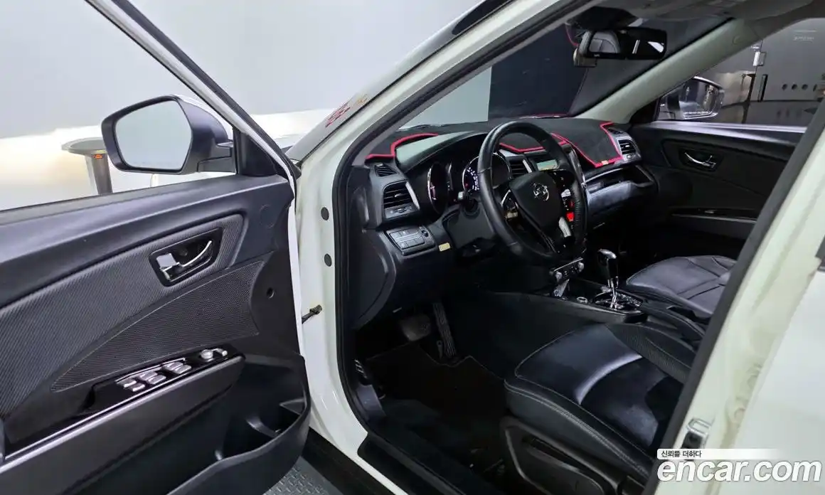 SsangYong TIBOLI 2017 1.6 Автомат в Москве № 28188, фото 6