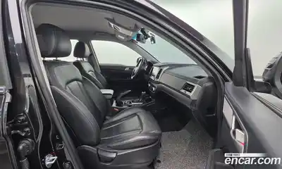 SsangYong Rexton 2018 2.2 Автомат в Москве № 28629, миниатюра 3