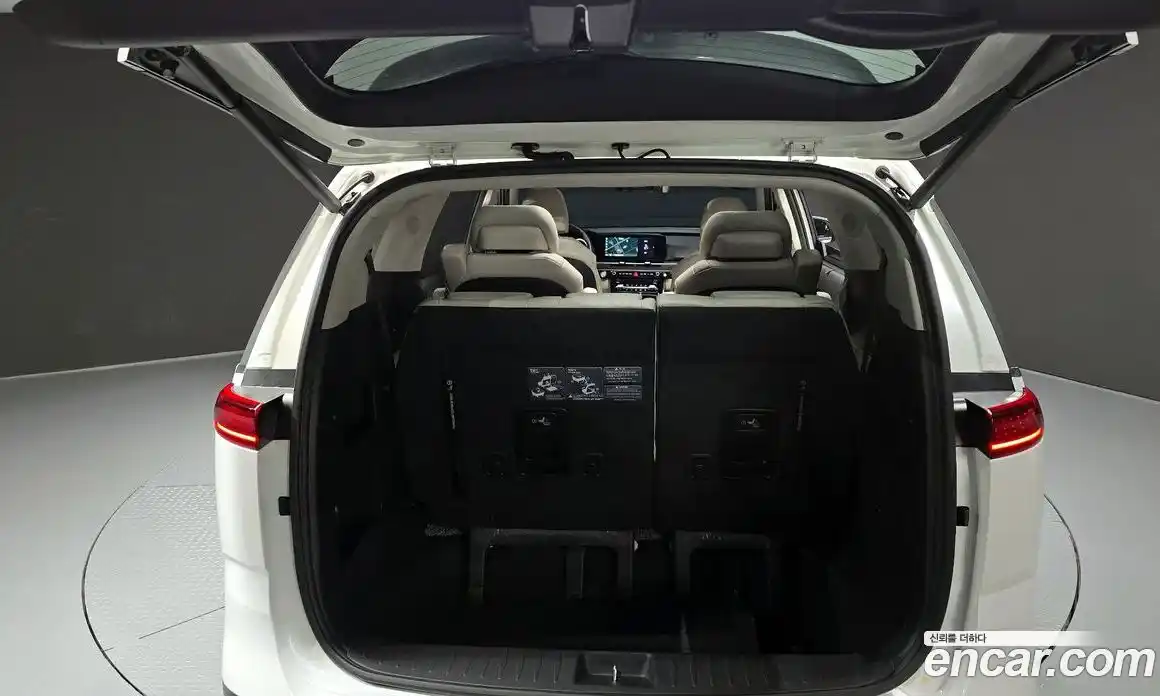 Kia Canival 2023 2.2 Автомат в Москве № 286593, фото 12