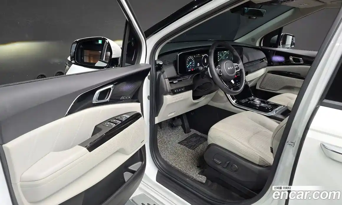 Kia Canival 2023 2.2 Автомат в Москве № 286593, фото 4