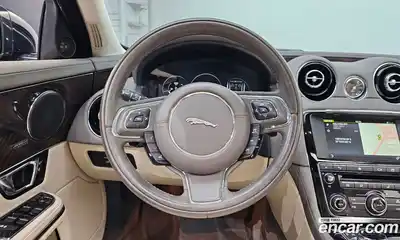 Jaguar XJ 2016 3.0 Автомат в Москве № 305138, миниатюра 3