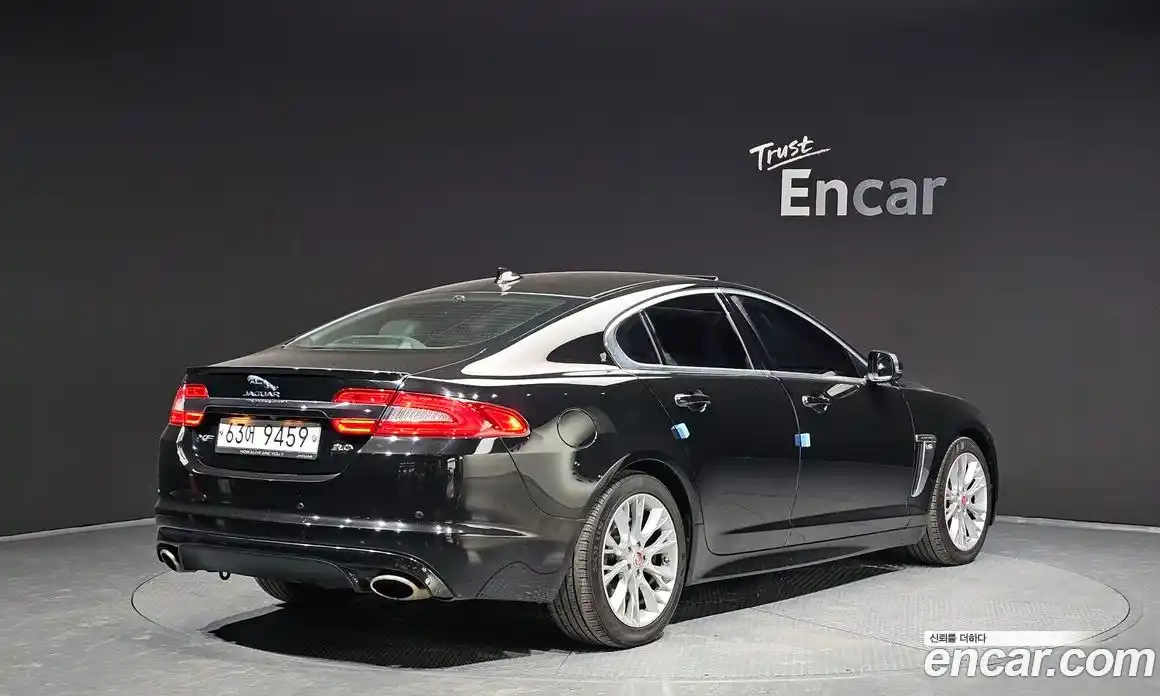 Jaguar XF 2015 3.0 Автомат в Москве № 311262, фото 19