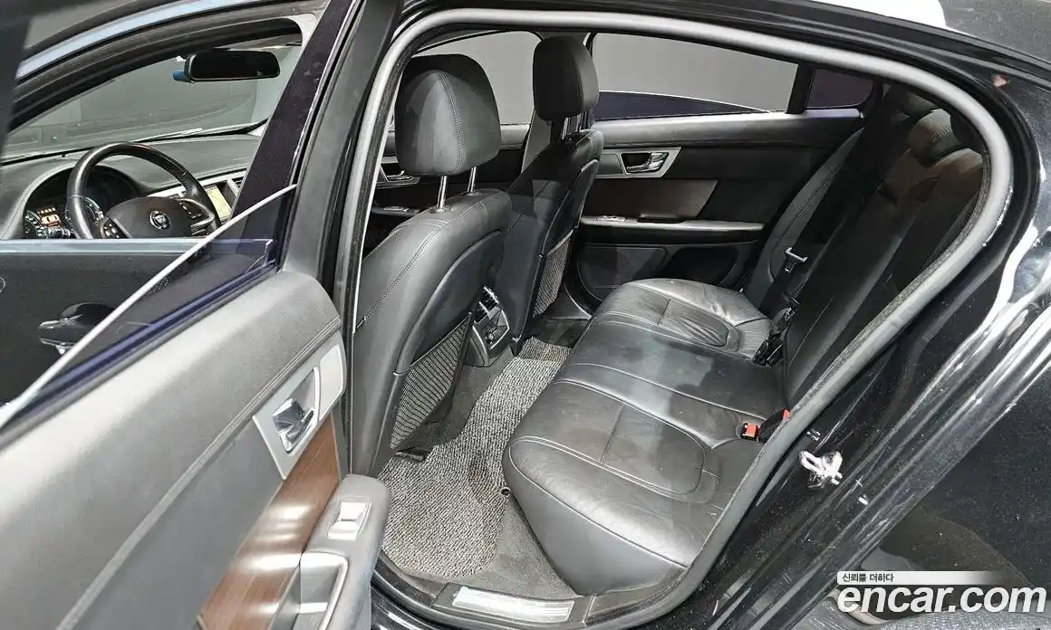 Jaguar XF 2015 3.0 Автомат в Москве № 311262, фото 9