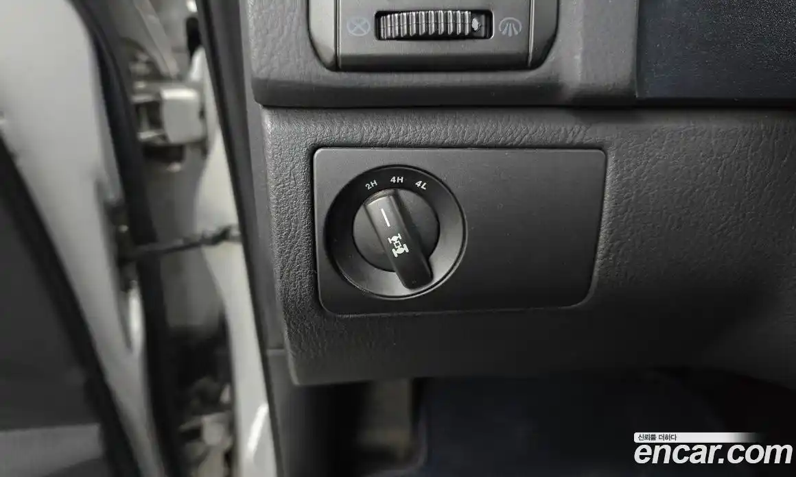 SsangYong Rexton 2014 2.0 Автомат в Москве № 32239, фото 10