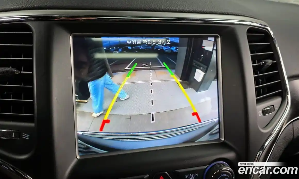 Jeep Cherokee 2018 3.6 Автомат в Москве № 322593, фото 19