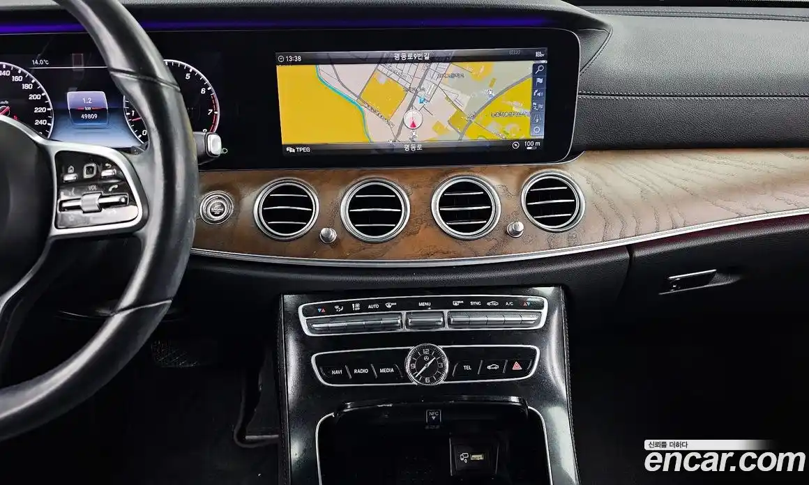 Mercedes-Benz E-Class 2019 2.0 Автомат в Москве № 323444, фото 18