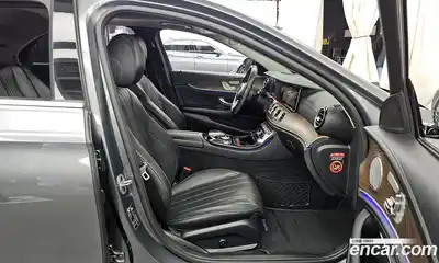 Mercedes-Benz E-Class 2019 2.0 Автомат в Москве № 323444, миниатюра 7