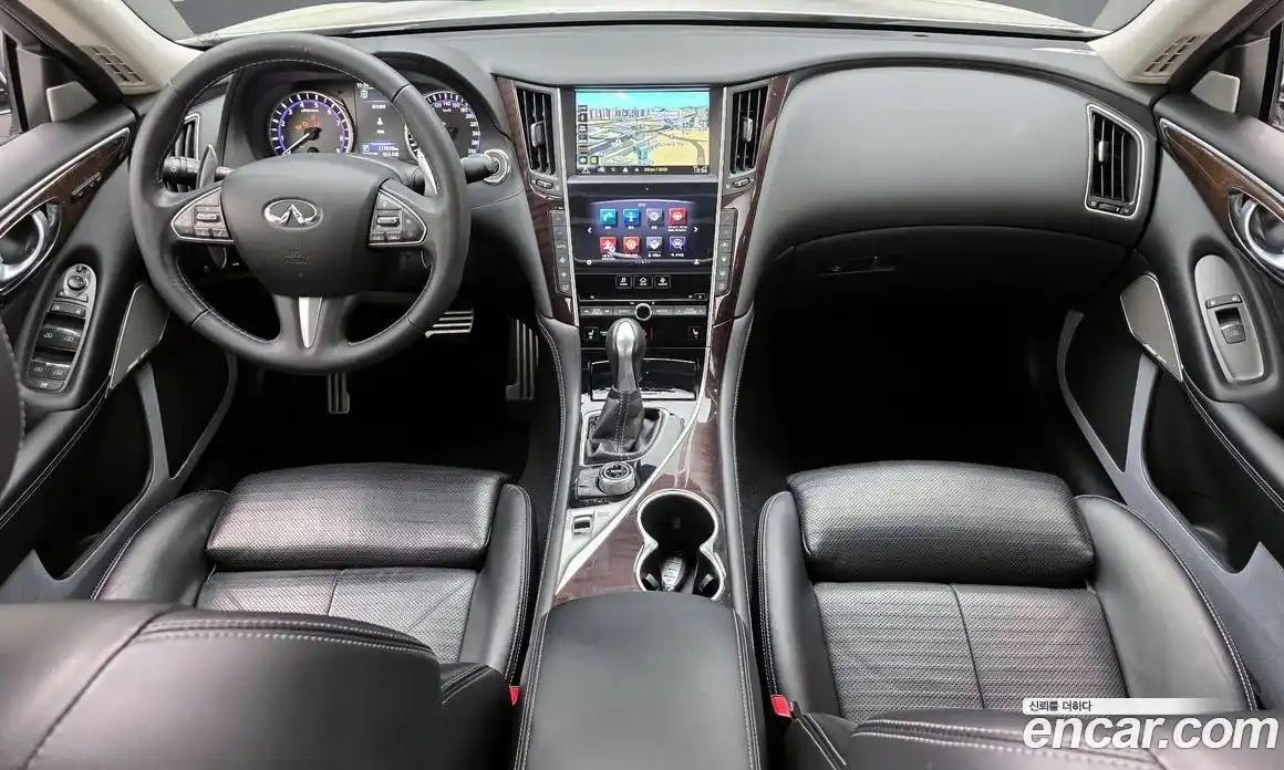 Infiniti Q50 2017 3.5 Автомат в Москве № 326825, фото 15
