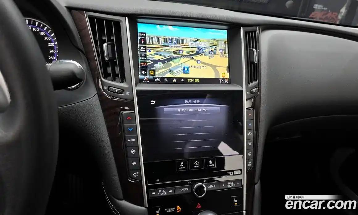 Infiniti Q50 2017 3.5 Автомат в Москве № 326825, фото 4