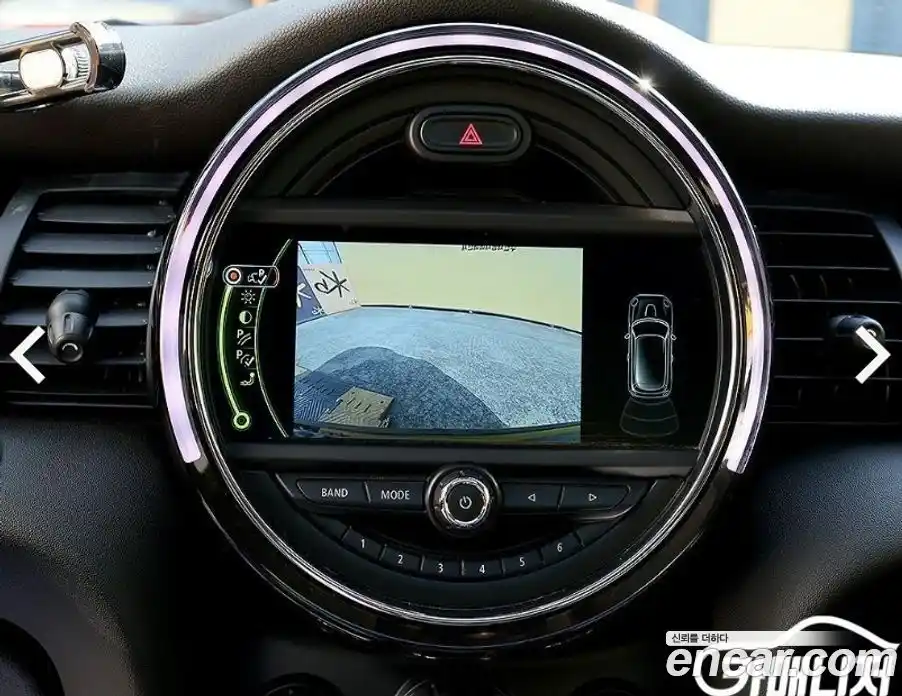 Mini Cooper 2016 1.5 Автомат в Москве № 329495, фото 11