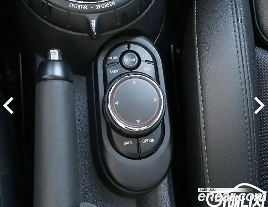 Mini Cooper 2016 1.5 Автомат в Москве № 329495, фото 13