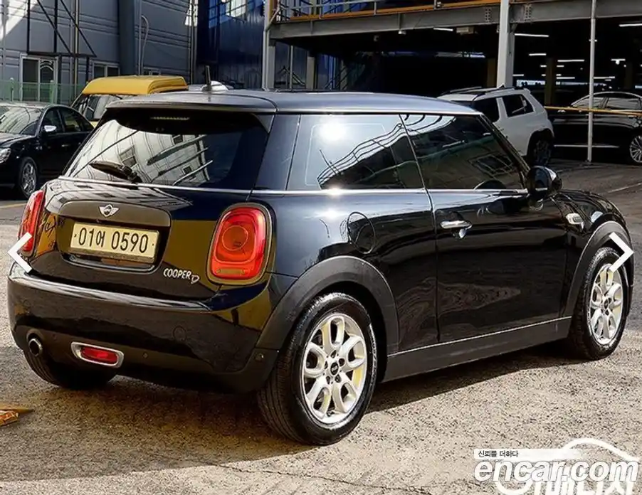 Mini Cooper 2016 1.5 Автомат в Москве № 329495, фото 4