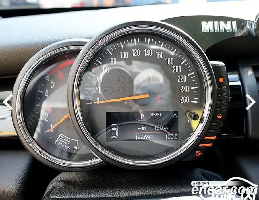 Mini Cooper 2016 1.5 Автомат в Москве № 329495, фото 6