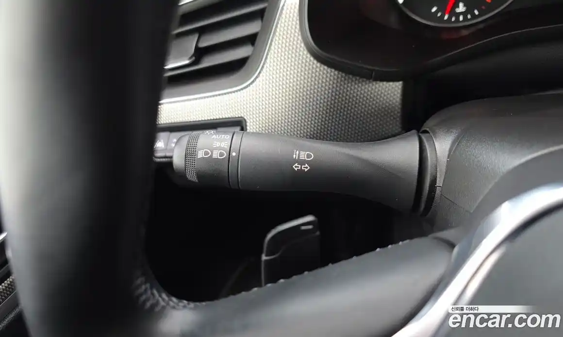 Renault XM3 2023 1.6 Автомат в Москве № 333693, фото 14