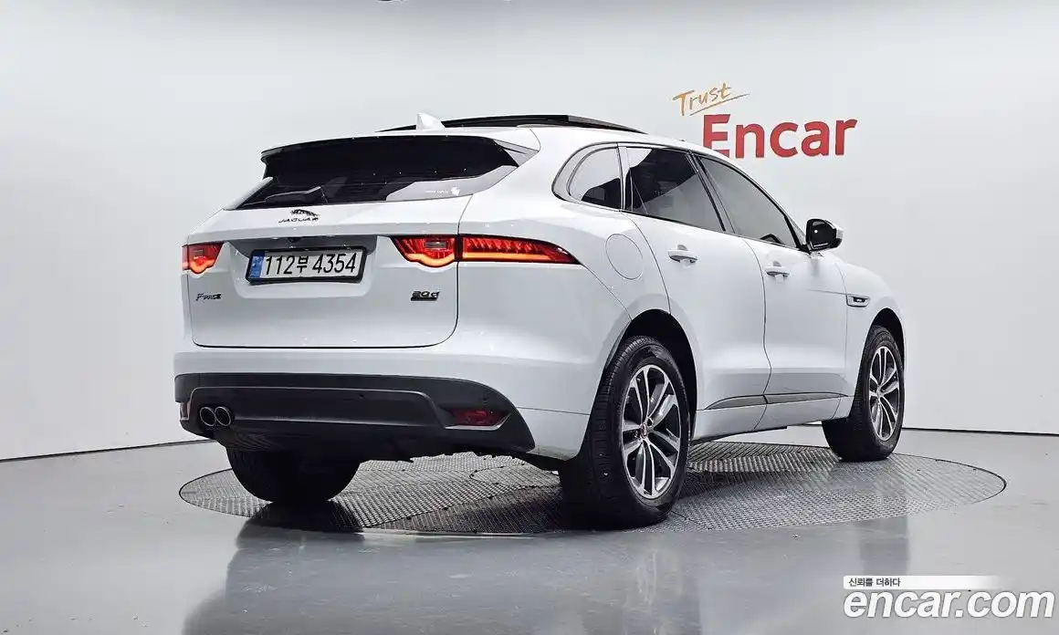 Jaguar F-Pace 2018 2.0 Автомат в Москве № 335827, фото 4