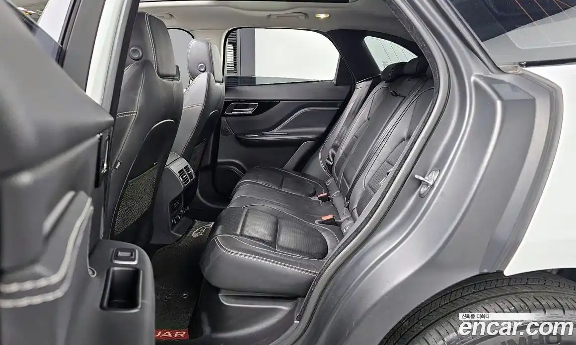 Jaguar F-Pace 2018 2.0 Автомат в Москве № 335827, фото 7