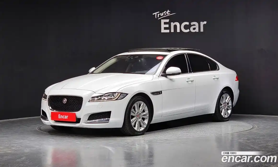 Jaguar XF 2017 2.0 Автомат в Москве № 335853, фото 1