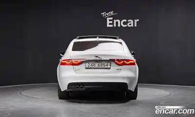 Jaguar XF 2017 2.0 Автомат в Москве № 335853, миниатюра 4