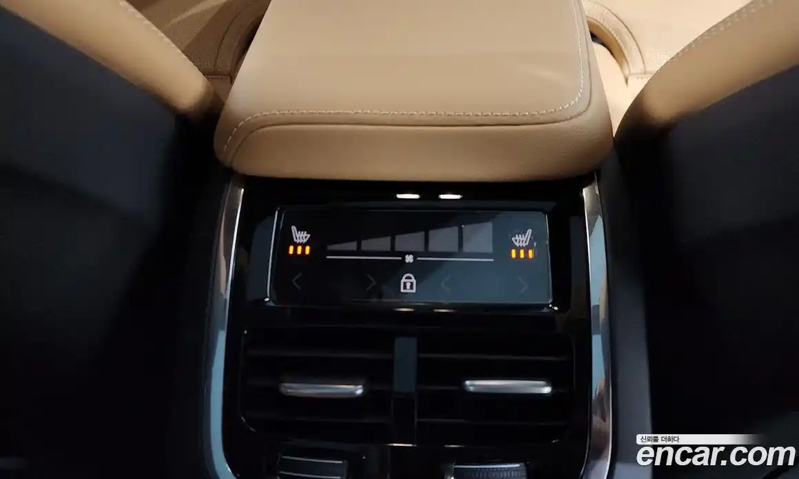 Volvo XC60 2025 2.0 Автомат в Москве № 344003, фото 16