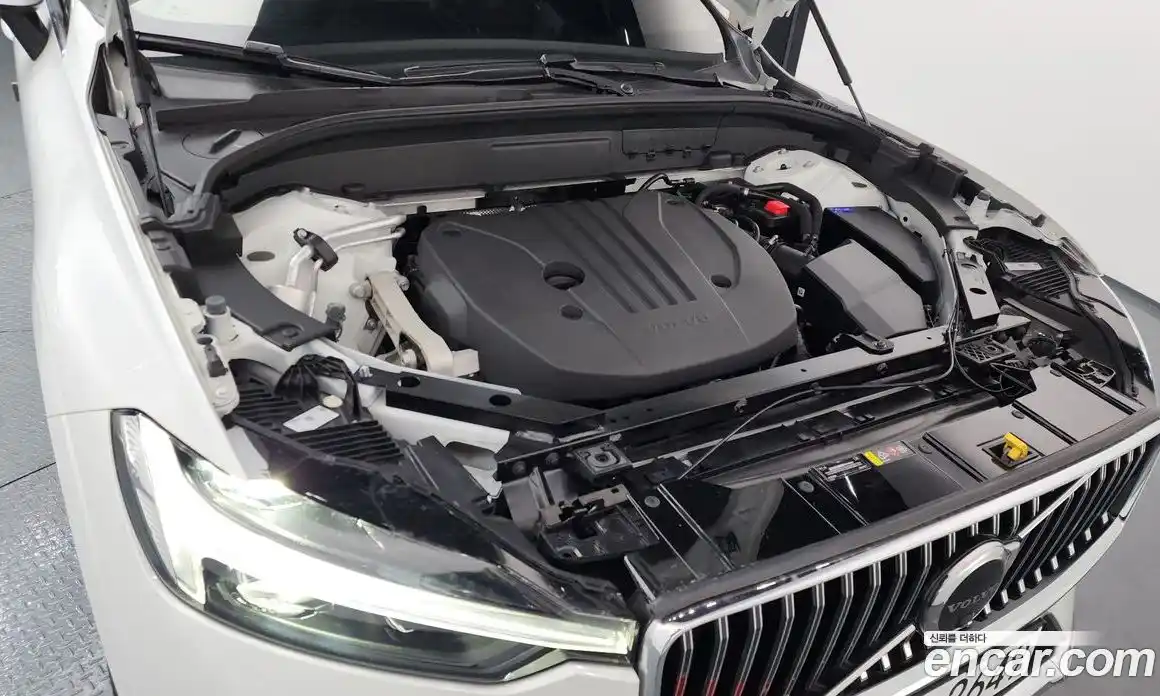 Volvo XC60 2025 2.0 Автомат в Москве № 344003, фото 17