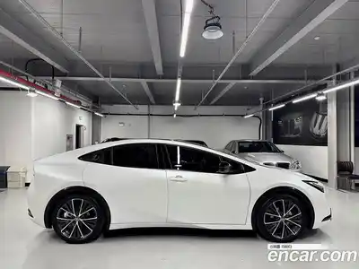 Toyota Prius 2024 2.0 Автомат в Москве № 383880, миниатюра 5