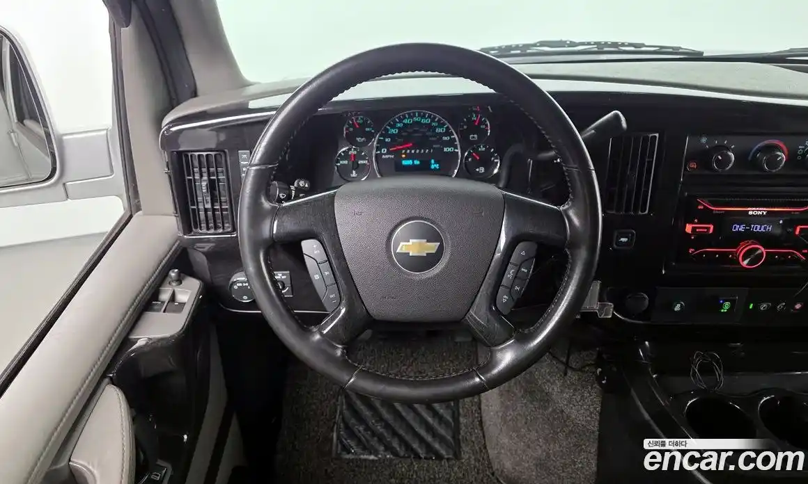 Chevrolet Express Van 2012 5.3 Автомат в Москве № 385476, фото 13