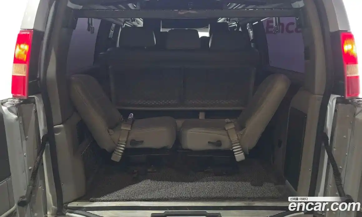 Chevrolet Express Van 2012 5.3 Автомат в Москве № 385476, фото 20