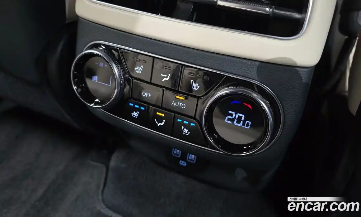 Genesis GV70 2022 0.1 Автомат в Москве № 386195, фото 17